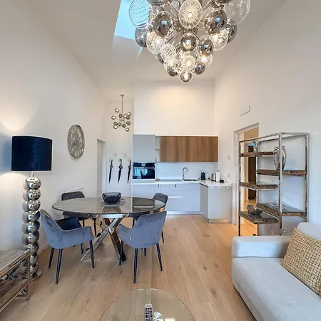 Ferienwohnung Laveno Apartment *