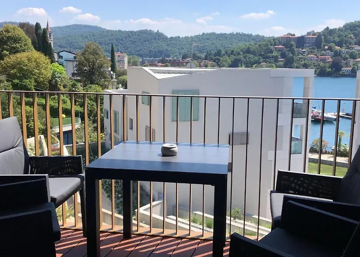 Design Apartment Archea Terrazza Sul Lago Maggiore شقة